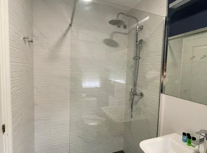 Portofino בית הארחה 3*